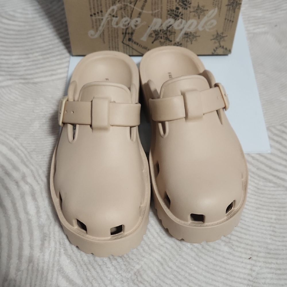 Free People Karlie Buckle Clog - Picture 5 of 9